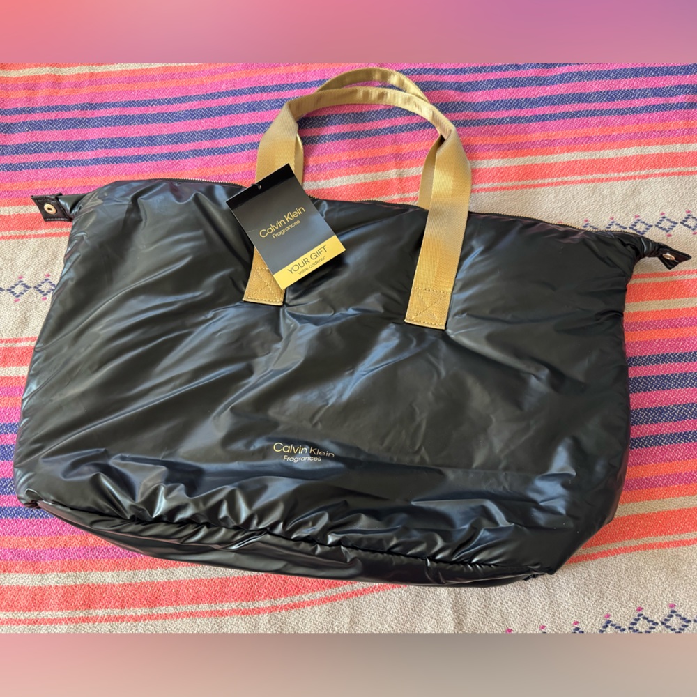❕NWT❕ Calvin Klein Weekender Bag